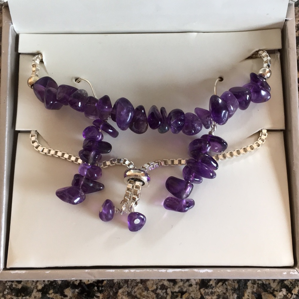 Matching amethyst earrings and bracelet!!
